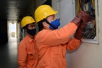 Giảm giá điện - sự chia sẻ nhân văn của ngành điện