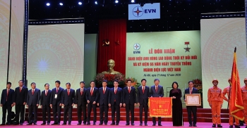 EVN đón nhận danh hiệu Anh hùng lao động thời kỳ đổi mới