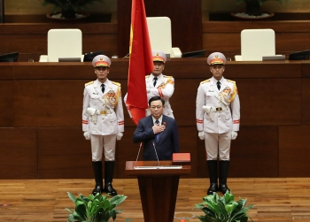 Chủ tịch Quốc hội Vương Đình Huệ: Hoàn thiện toàn diện, đồng bộ thể chế phát triển đất nước