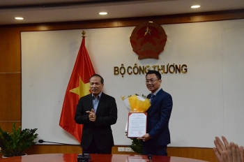 Trao Quyết định bổ nhiệm Cục trưởng Cục Kỹ thuật an toàn và Môi trường công nghiệp
