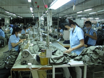 Doanh thu của nhiều “ông lớn” dệt may giảm mạnh vì giãn cách kéo dài