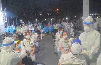 TP. Hồ Chí Minh: Tăng cường các giải pháp bảo đảm an toàn dịch Covid-19 trong Khu công nghiệp, Khu chế xuất