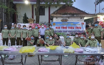 QLTT Nghệ An trực tiếp ‘chia lửa’ giúp Bắc Giang tiêu thụ vải thiều