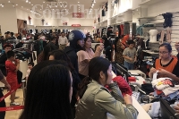 Chiêu trò giảm giá, xả hàng tồn cuối năm