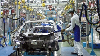 Bất chấp gió lớn, Đông Nam Á có thể cưỡi sóng lao ra biển lớn