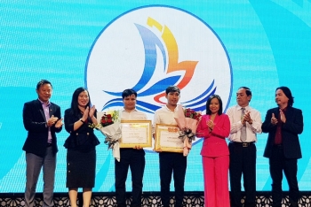 Khánh Hòa trao giải cuộc thi sáng tác bộ nhận diện thương hiệu du lịch