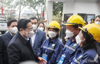 Thủ tướng Phạm Minh Chính thăm, chúc Tết thợ mỏ tại Quảng Ninh