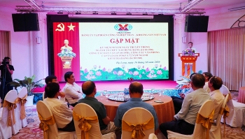 TKV tổ chức gặp mặt cán bộ làm công tác xây dựng Đảng