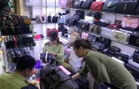 Kinh doanh hàng giả, hàng nhái: Vì sao vẫn tồn tại?