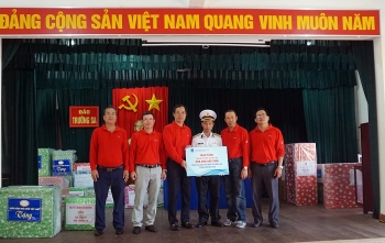 Đoàn công tác PV GAS đến với Trường Sa: Quê hương và biển đảo không bao giờ cách biệt