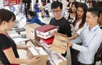 Bùng nổ mua sắm trực tuyến: Bán lẻ đón đầu xu hướng mới