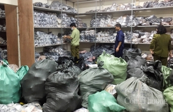 “Quản chặt” hàng hóa trên nền tảng số và thương mại truyền thống