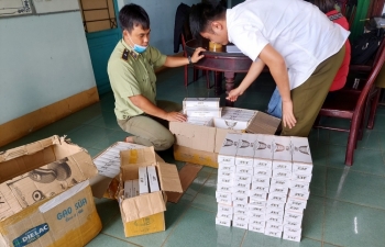Quản lý thị trường liên tiếp bắt giữ số lượng lớn thuốc lá điếu ngoại nhập lậu