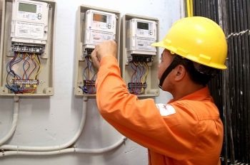 Hướng tới mục tiêu 100% công tơ điện tử