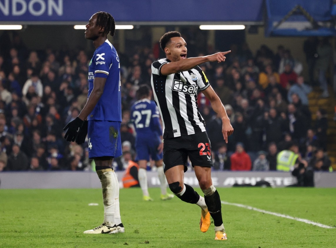 Jackson tỏa sáng, Chelsea đánh bại Newcastle