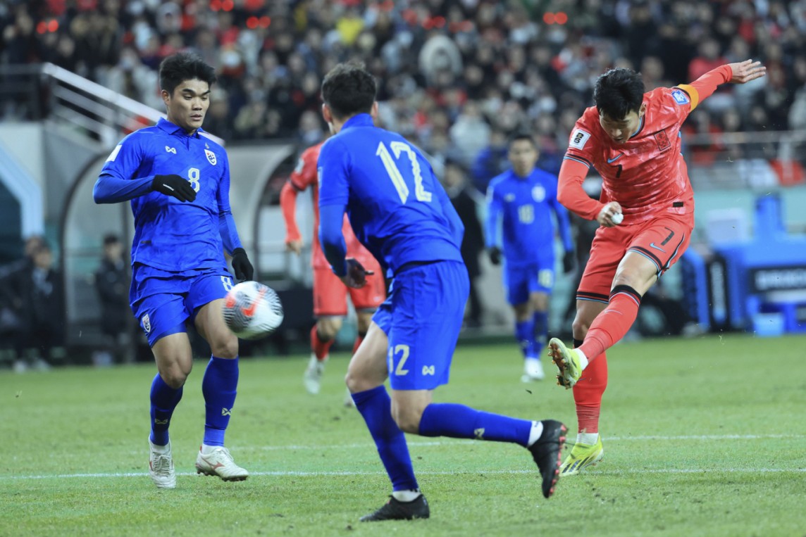 Thái Lan tạo địa chấn trước Hàn Quốc