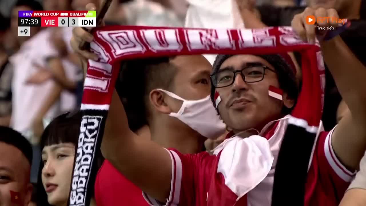 Indonesia ghi bàn thắng thứ 3 vào lưới Việt Nam