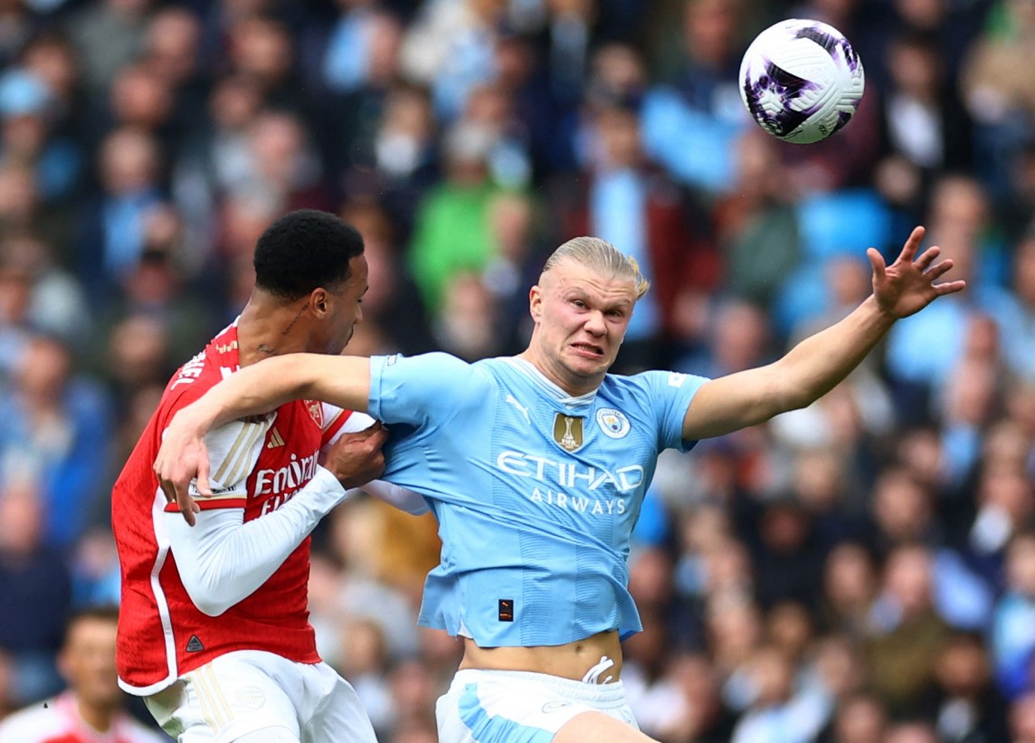 Erling Haaland thi đấu mờ nhạt, Manchester City hòa Arsenal