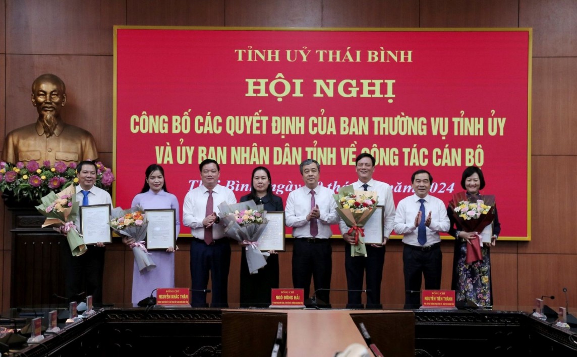 Thái Bình: Trao quyết định điều động, bổ nhiệm hàng loạt cán bộ chủ chốt