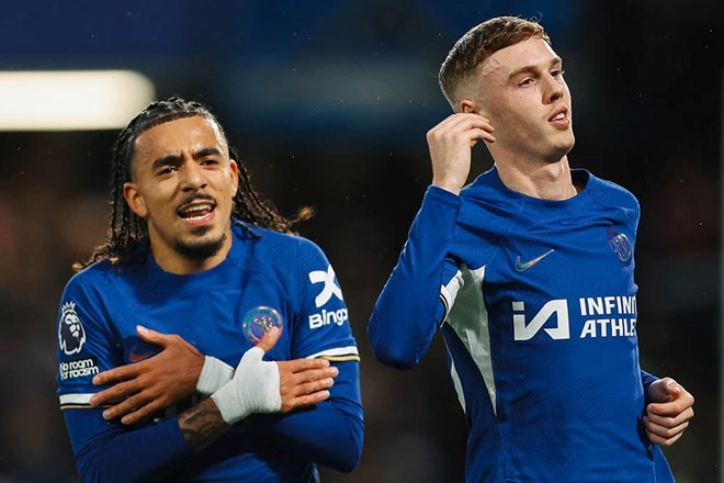 Chelsea thắng nghẹt thở Man United