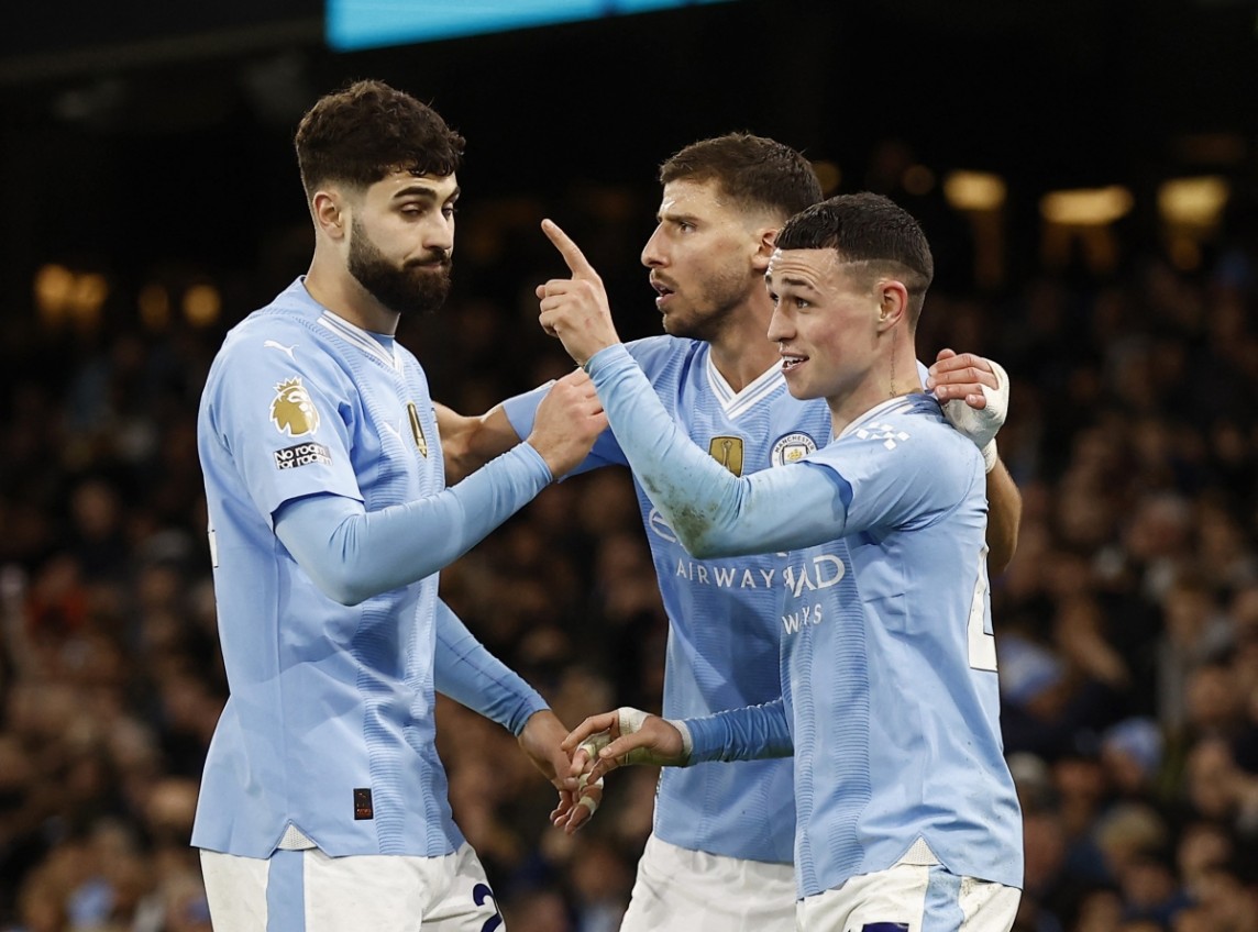Man City cầm hòa Arsenal