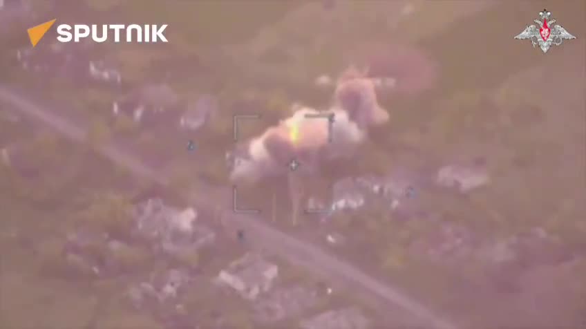 Video Nga tập kích cứ điểm Ukraine