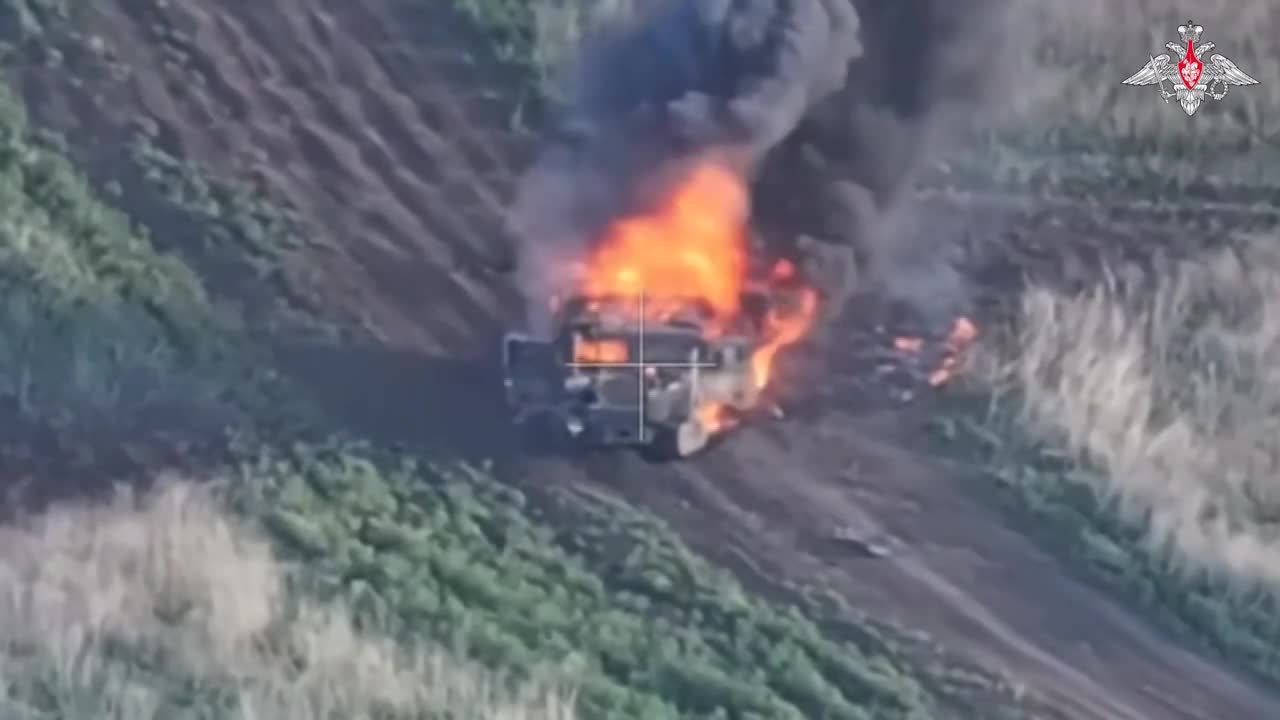 UAV Nga phá hủy xe bọc thép do Mỹ sản xuất