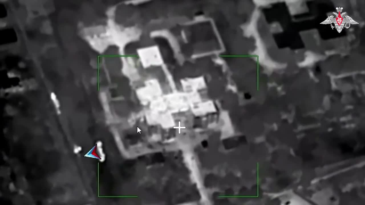 Tổ hợp Iskander-M nã tên lửa vào điểm tập trung lính đánh thuê của Ukraine