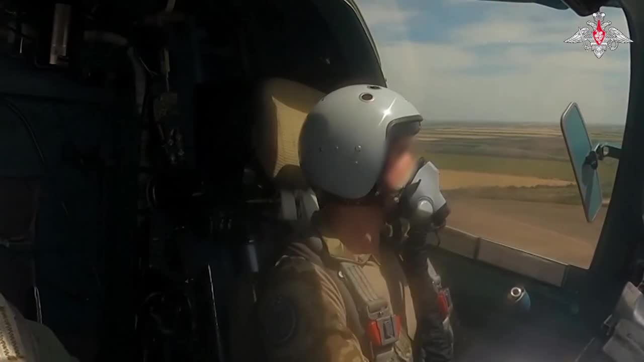 Nga triển khai ‘siêu máy bay’ Su-34 oanh tạc lực lượng Ukraine ở Kursk