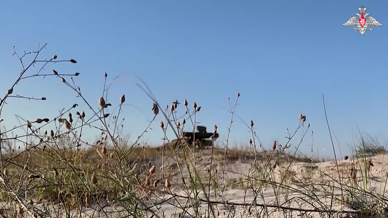 Video pháo binh Nga phá hủy tàu đổ bộ của Ukraine ở bán đảo Kinburn