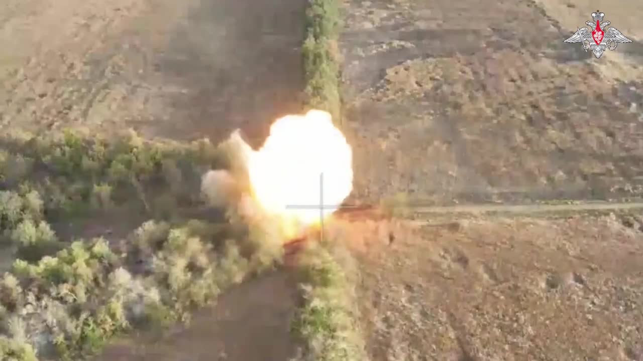 Cận cảnh Nga sử dụng xe quét mìn UR-77 'Zmey Gorynych' ở Ukraine