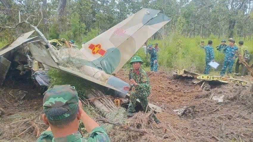 Hiện trường máy bay Yak-130 rơi ở Đắk Lắk