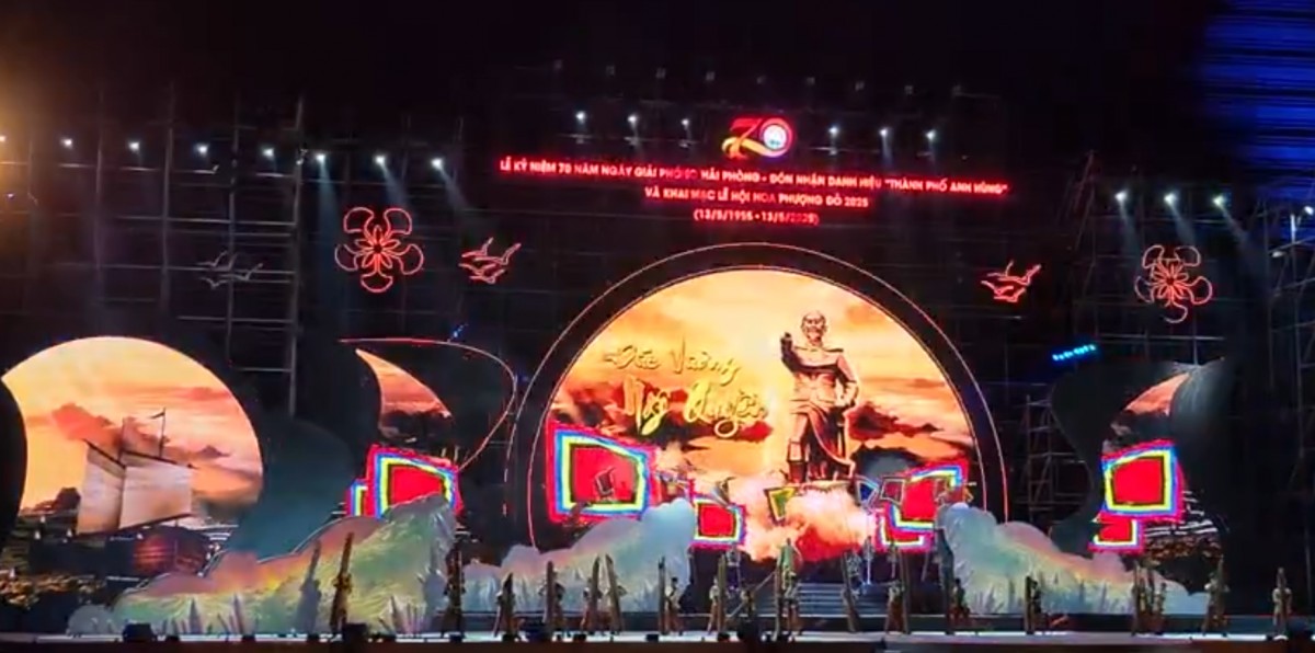 Chương trình văn nghệ trong buổi lễ