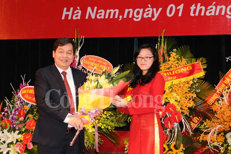Thầy và trò Đại học Công nghiệp Hà Nội hân hoan bước vào năm học mới