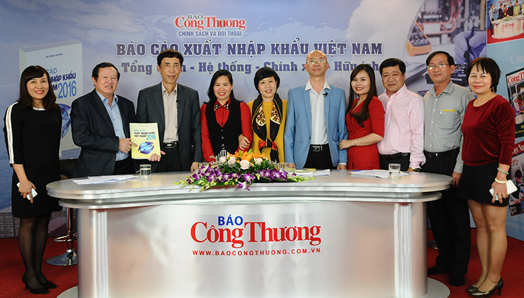 Báo cáo Xuất nhập khẩu Việt Nam: “Tổng quan - Hệ thống - Chính xác - Hữu ích” - Phần 2