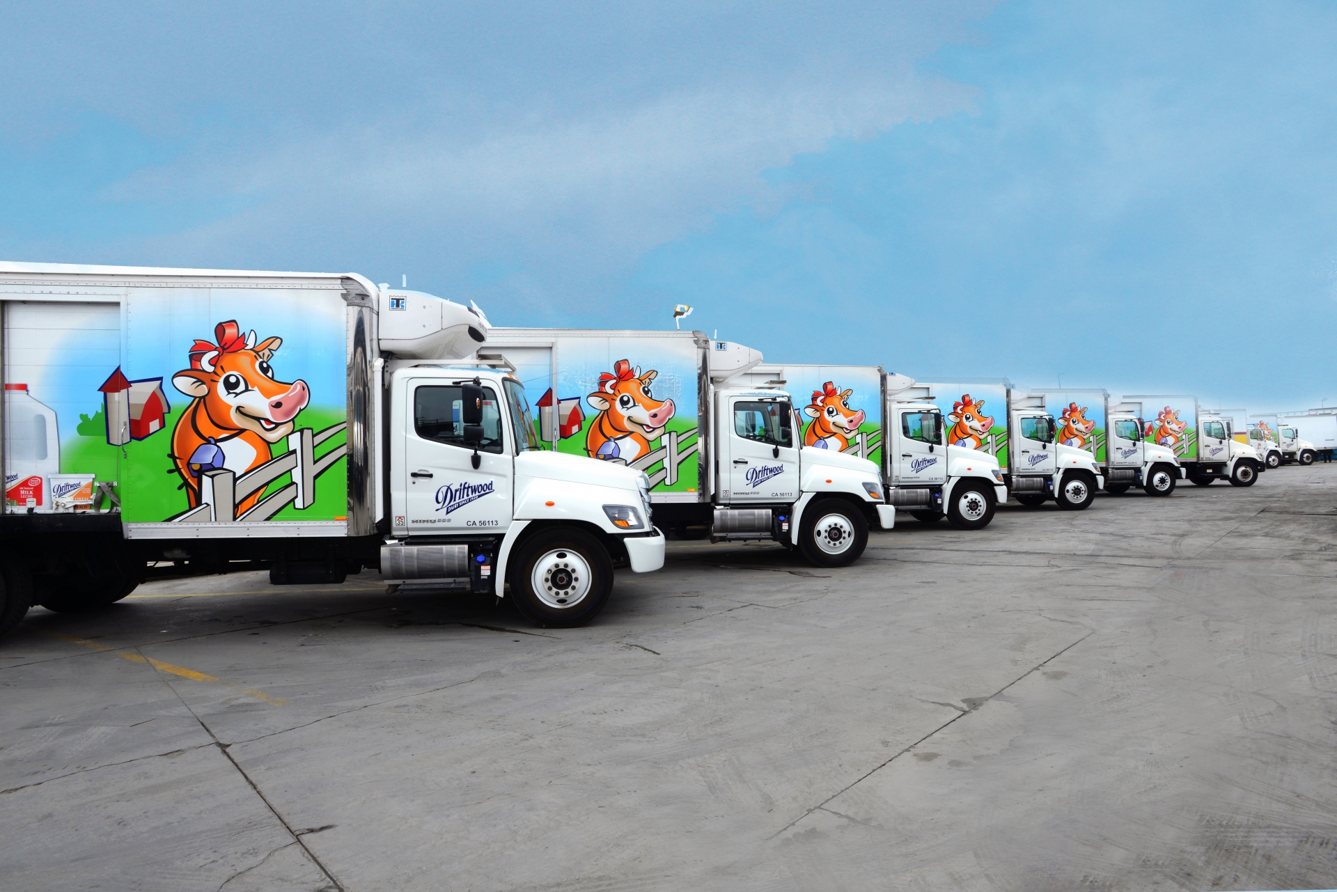 Vinamilk và Nhà máy sữa tại Mỹ cùng chung tay để ủng hộ người dân gặp khó khăn trong đại dịch Covid-19