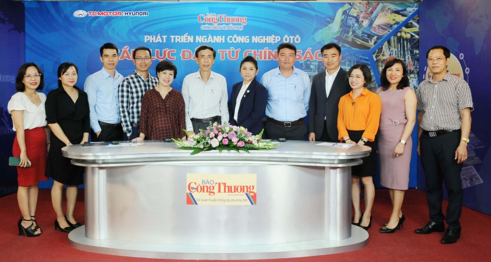Phát triển ngành công nghiệp ô tô - Lực đẩy từ chính sách - Phần II: Hoàn thiện chính sách- cú huých cho doanh nghiệp ô tô