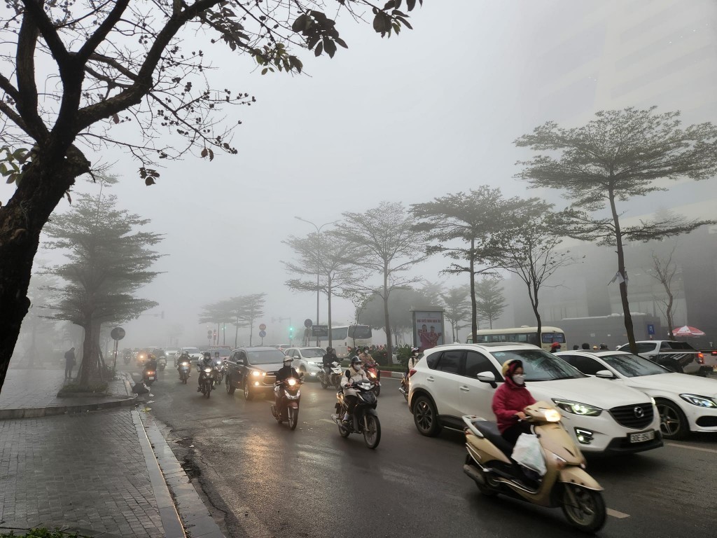 Thời tiết hôm nay 12/6: Bắc Bộ có mưa rào và dông