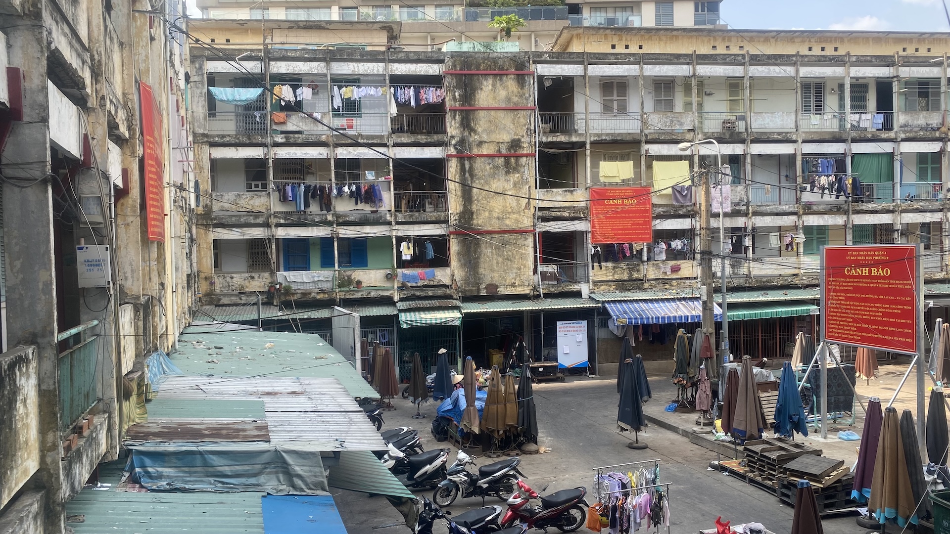 TP. Hồ Chí Minh sẽ 'hồi sinh' hàng trăm chung cư cũ xuống cấp