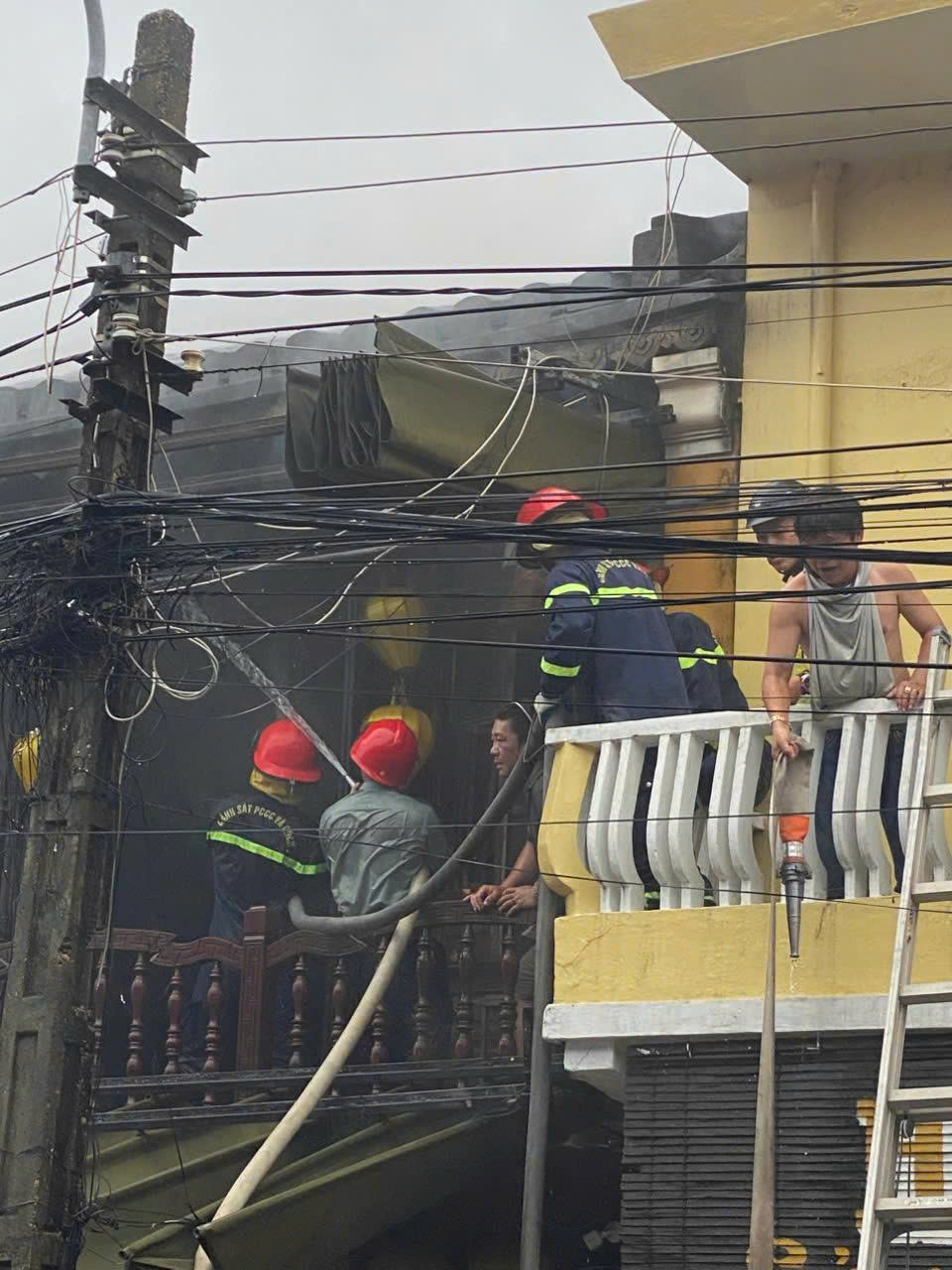 Đang làm rõ nguyên nhân vụ cháy trong phố cổ Hội An