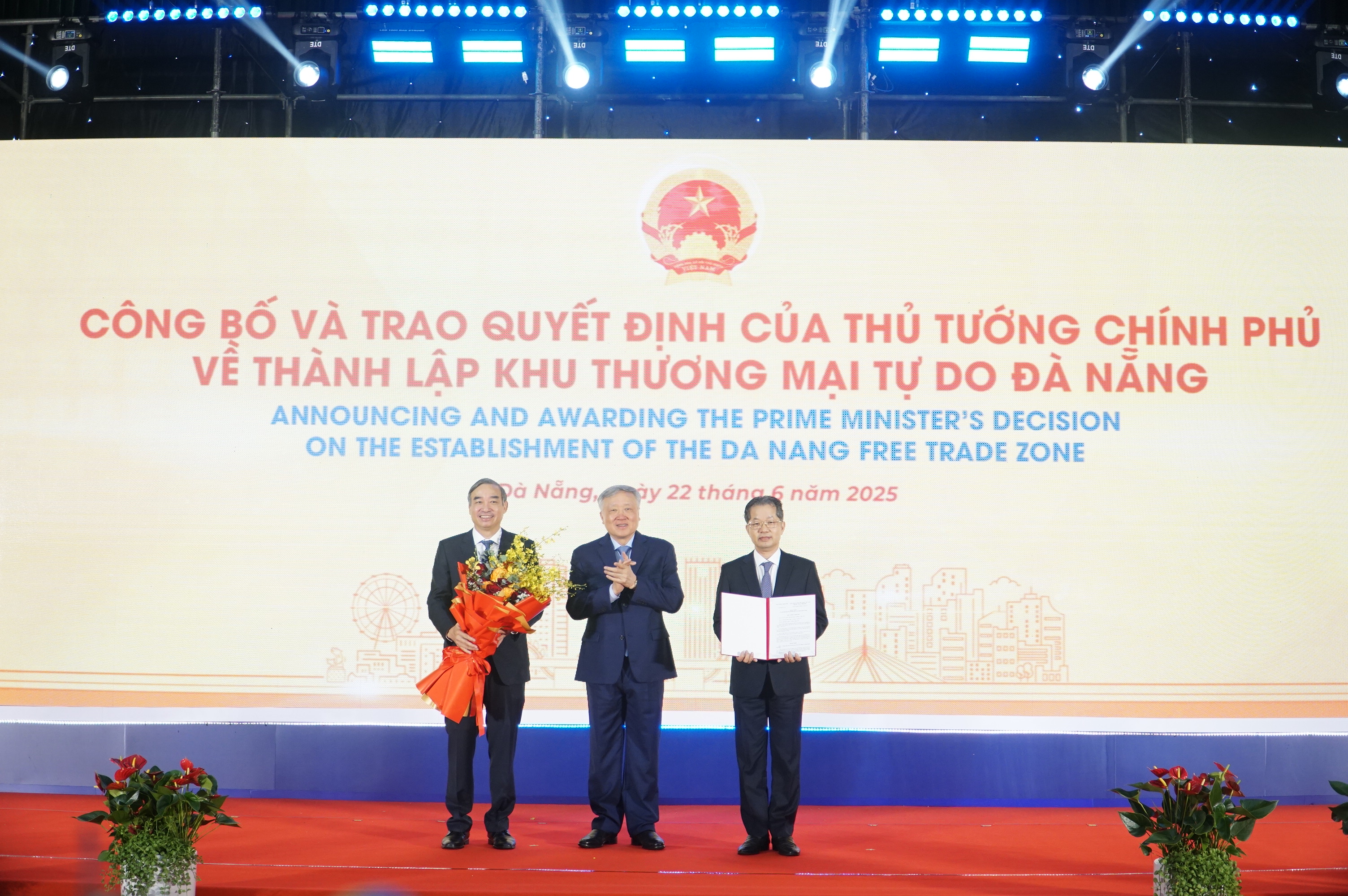 Công bố Quyết định của Thủ tướng thành lập Khu thương mại tự do Đà Nẵng