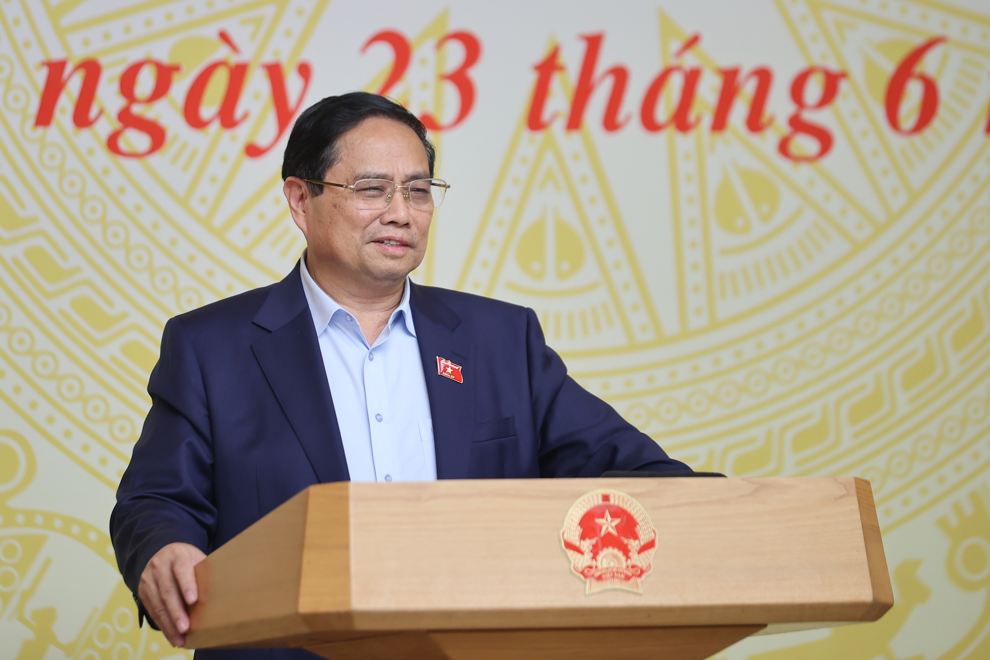 Thủ tướng: Không khoan nhượng, quét sạch thuốc giả, thực phẩm giả