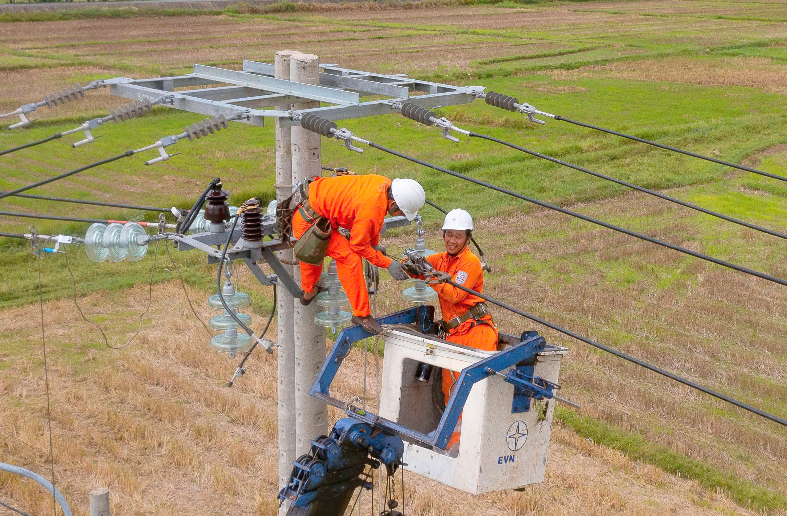 EVNCPC chủ động đảm bảo cung ứng điện mùa nắng nóng