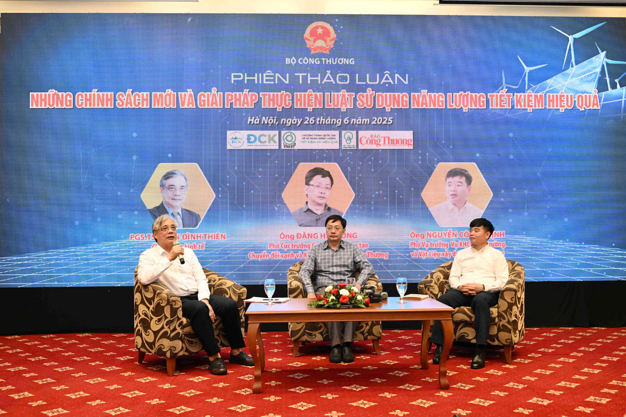 Sử dụng năng lượng tiết kiệm, hiệu quả là hướng đi bắt buộc