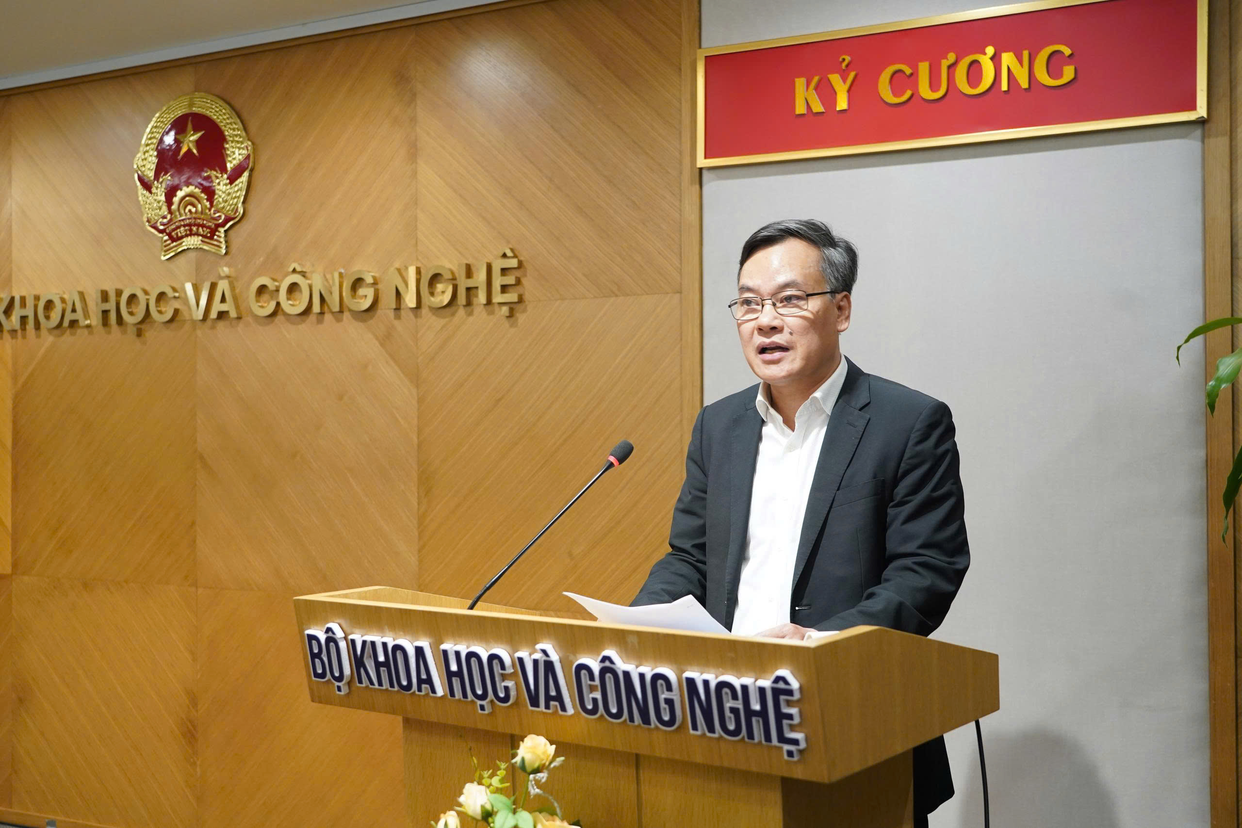 Điện hạt nhân trở thành chiến lược quốc gia