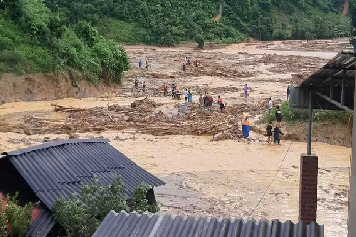 Bộ trưởng Bộ Công Thương yêu cầu chủ động ứng phó mưa lớn, lũ quét