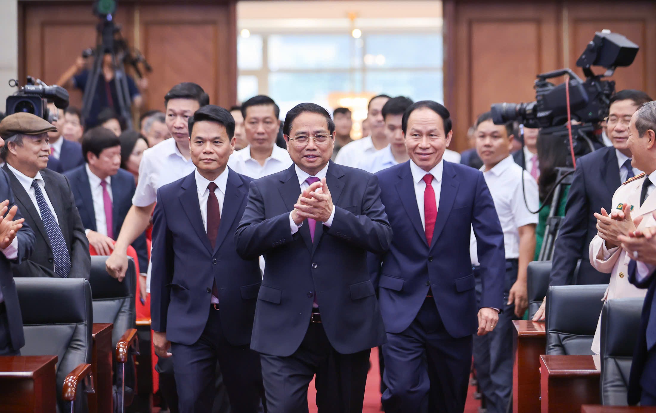 Thủ tướng dự lễ công bố sáp nhập đơn vị hành chính tại Hải Phòng