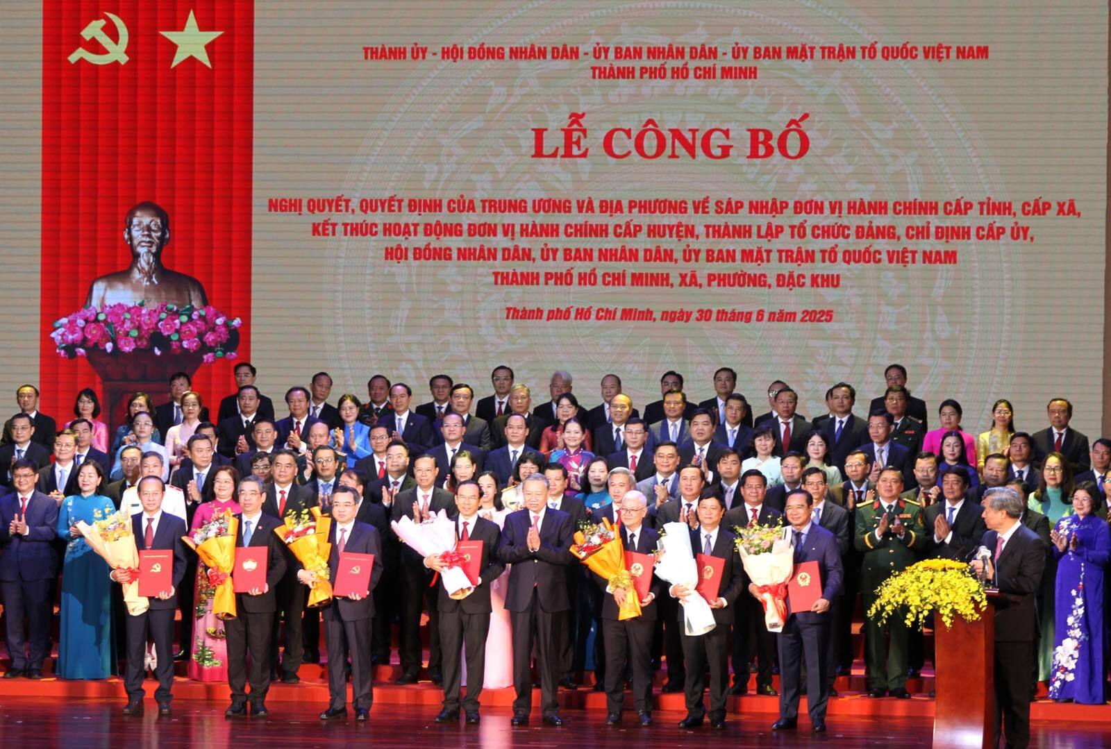 Công bố bộ máy lãnh đạo mới của TP. Hồ Chí Minh sau sáp nhập