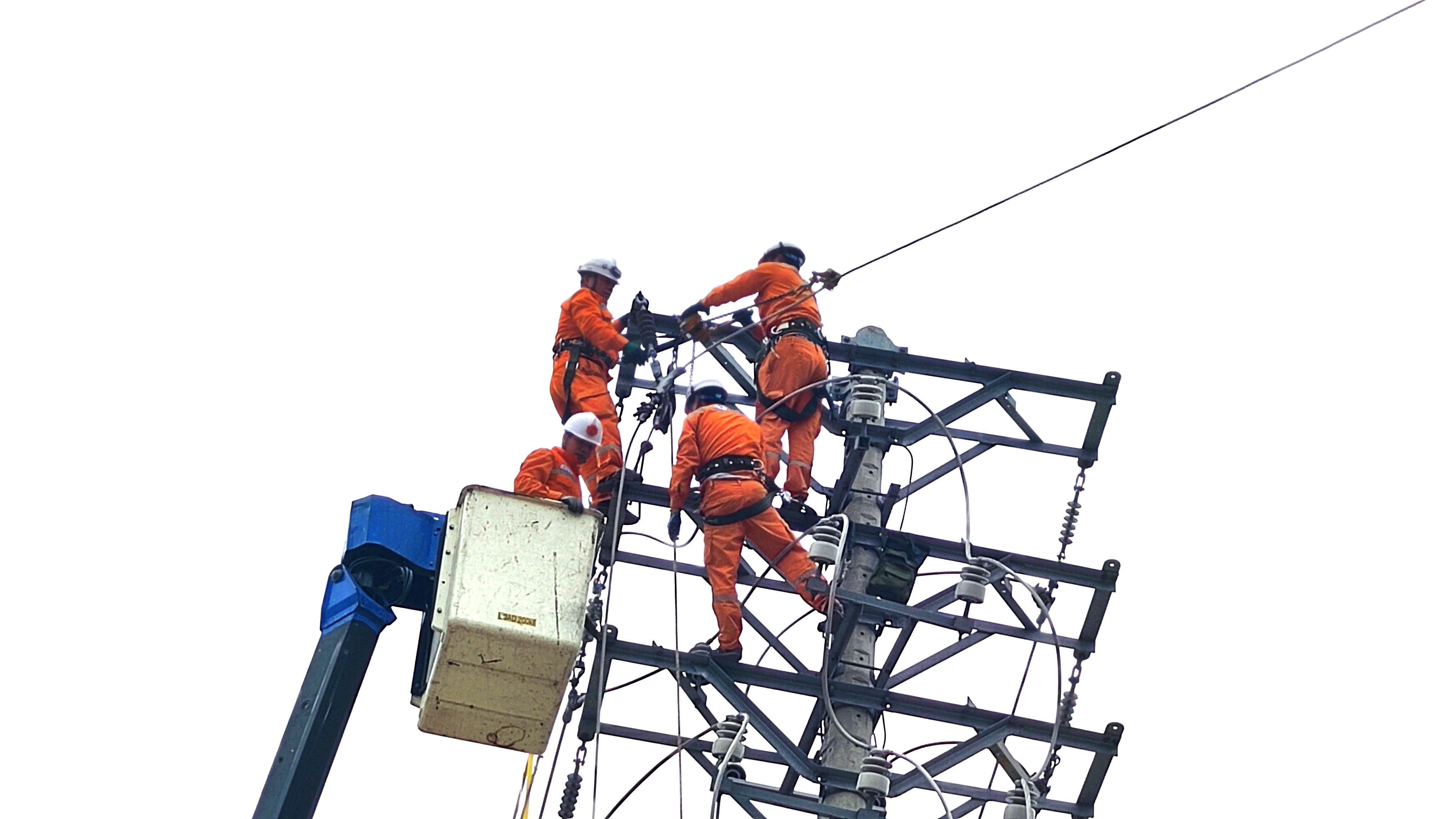  Sau sáp nhập tỉnh, ngành điện còn 35 công ty điện lực cấp tỉnh, thành phố
