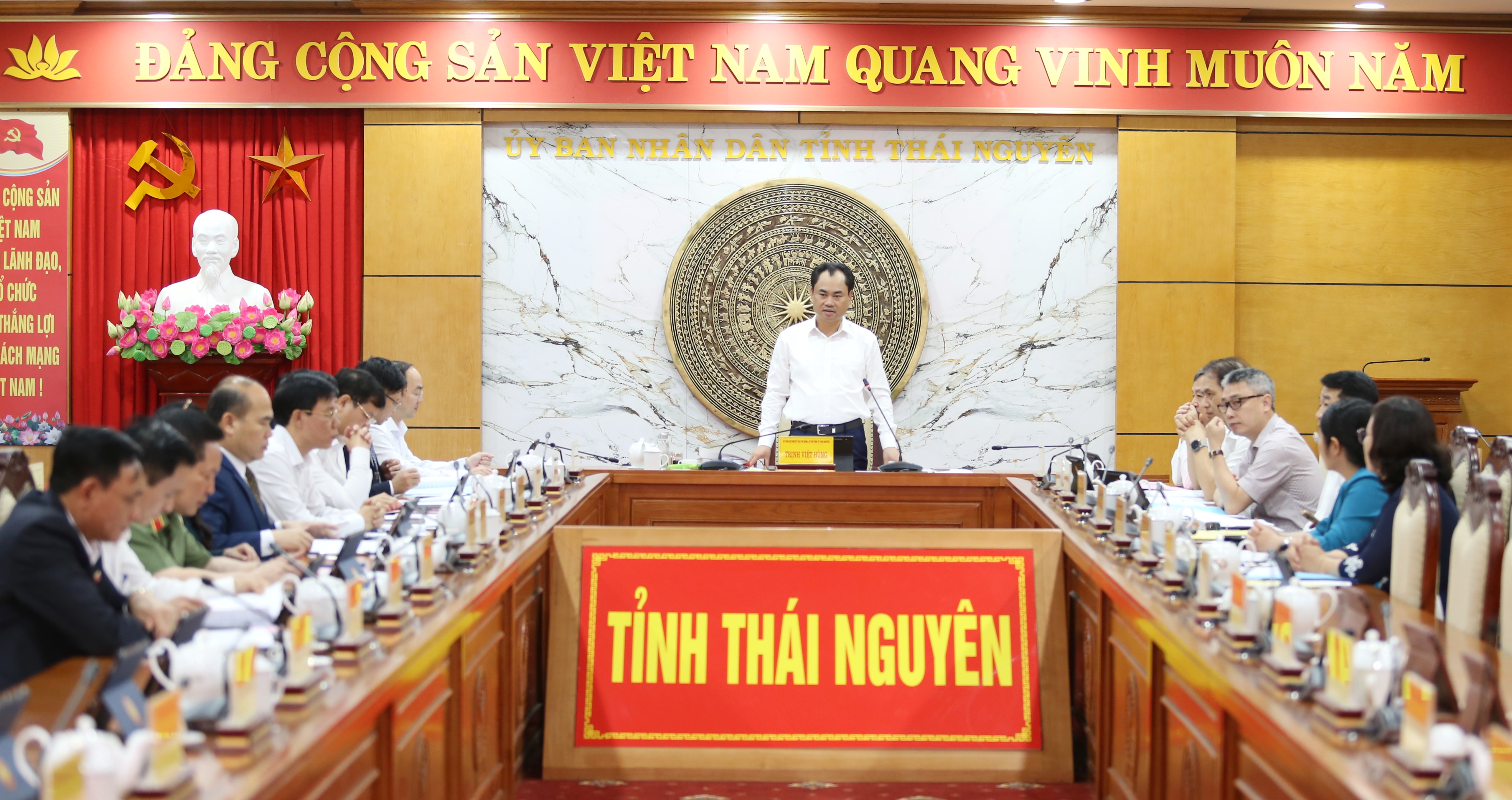 Thái Nguyên: Toàn cảnh ngày đầu vận hành chính quyền địa phương 2 cấp
